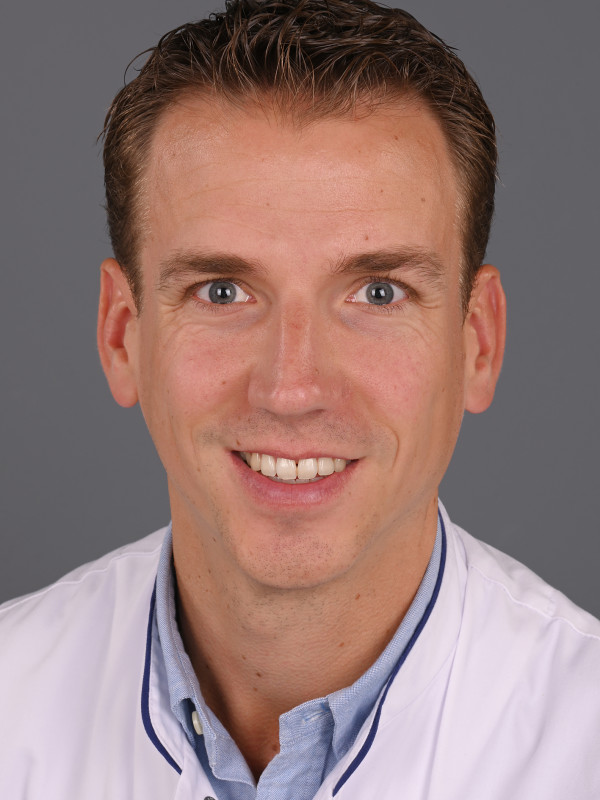 Dr. M. Smulders