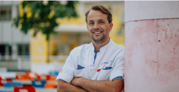 Dr. Pieter Vriesendorp